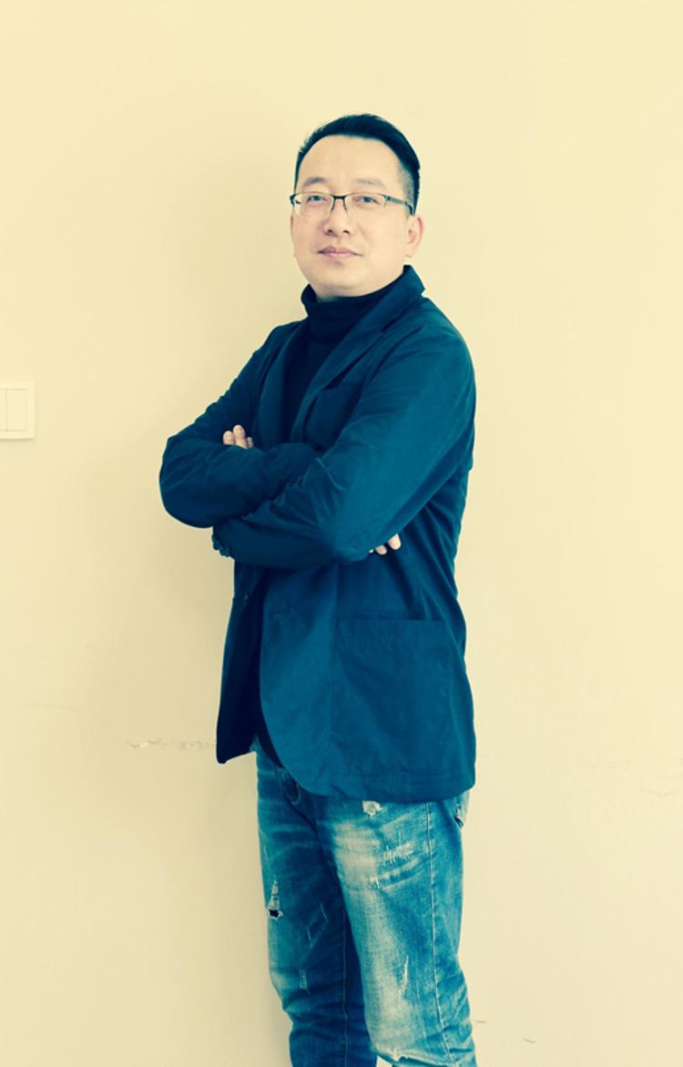 李晓磊个人形象照